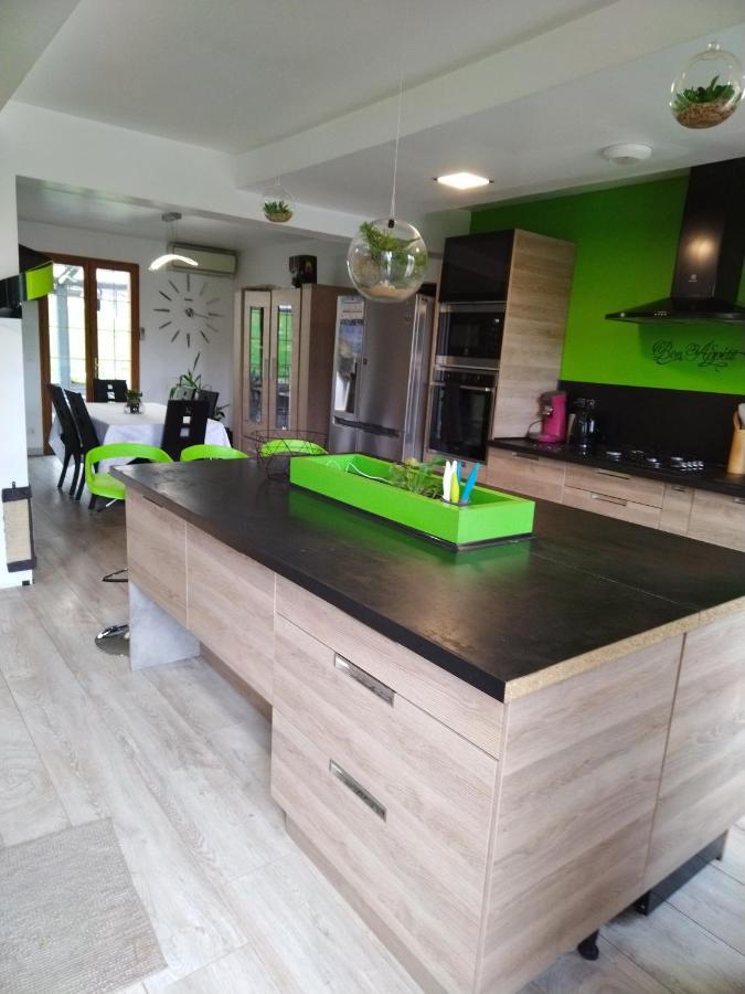 Agreable Chambre Double Avec Salle D'Eau Privative Le Mesnil-Theribus Exterior photo