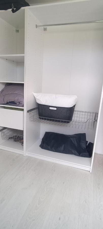 Agreable Chambre Double Avec Salle D'Eau Privative Le Mesnil-Theribus Exterior photo